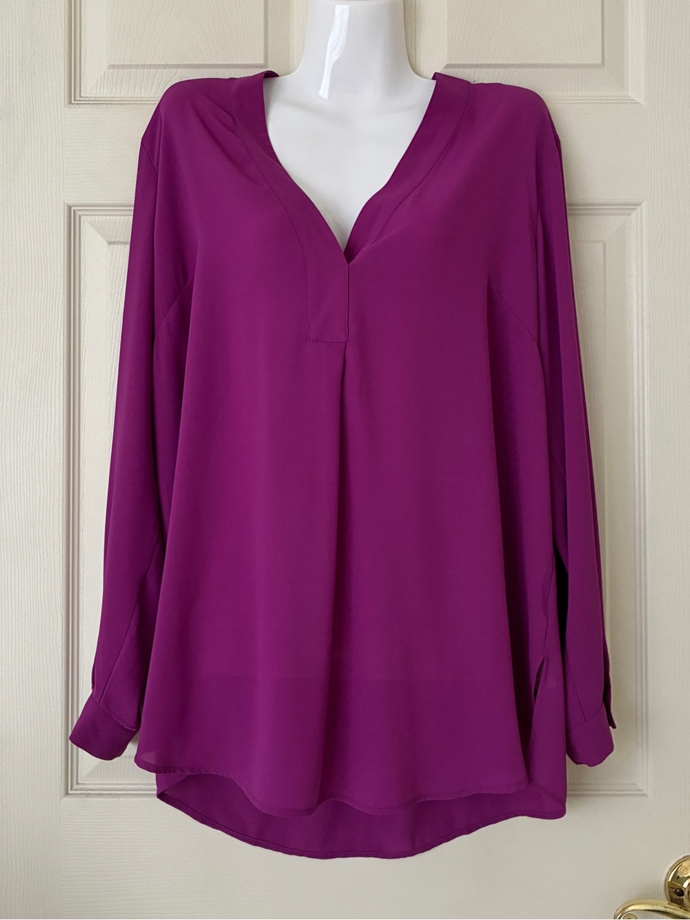 Eloquii Sheer Long Sleeve V-Neck Blouse Style No. 2158 Fuchsia Pink Size 14